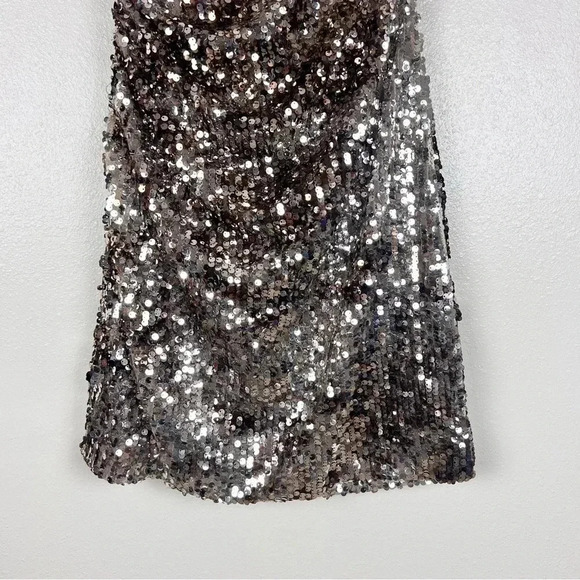 City Triangles One Shoulder Sequins Dress - Picture 7 of 8